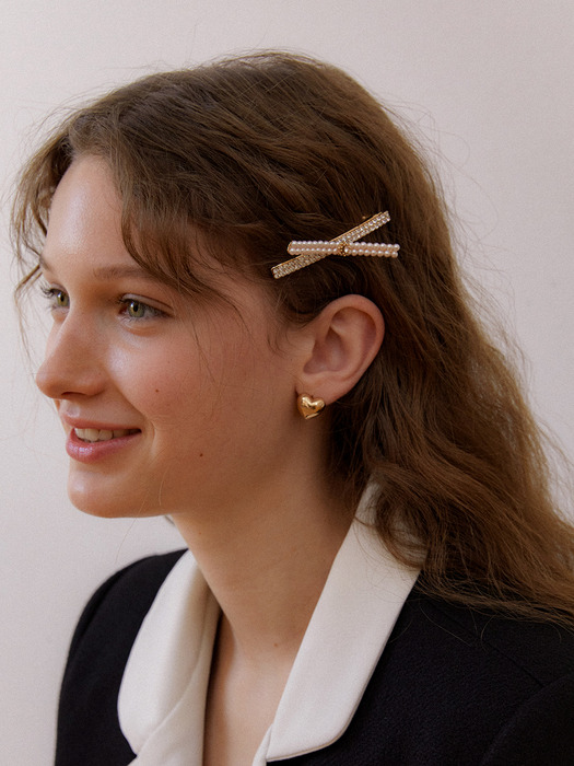 point volume elegante cross hair pin