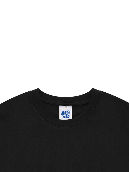 20수 블루 스트로우베리 반팔 티셔츠 블랙