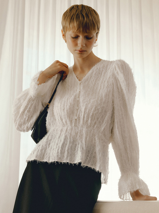 LINE FRINGE BLOUSE_IVORY