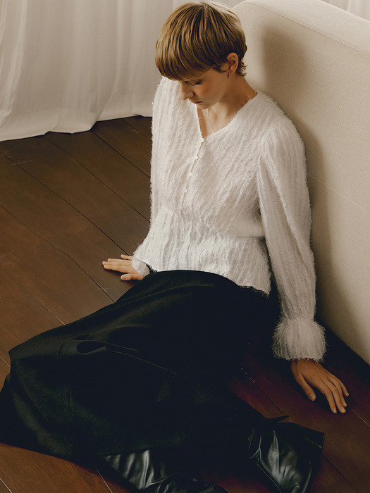 LINE FRINGE BLOUSE_IVORY