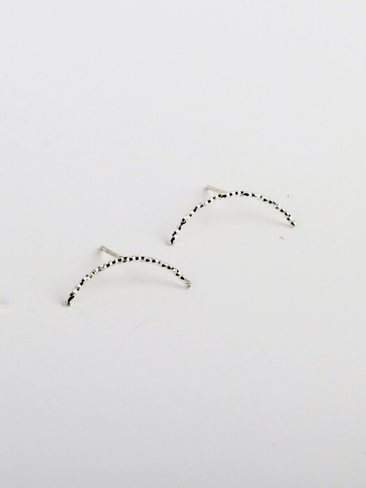 silver cutting texture line earring