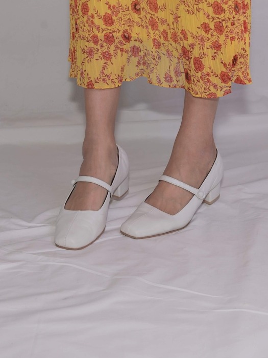 Kathy Maryjane shoes White