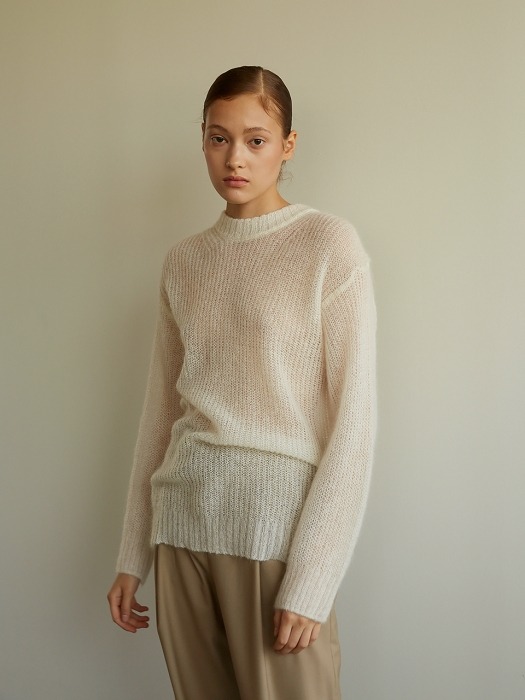 Round Mohair Pullover [White]