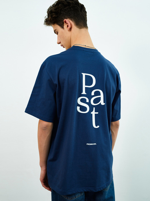 PAST STAIR GRAPHIC TEE - BLUE
