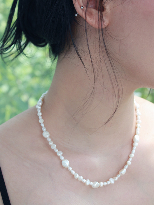 mixed pearl necklace