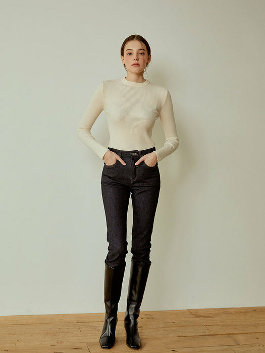 Slim-Fit Round knit[Ivory]