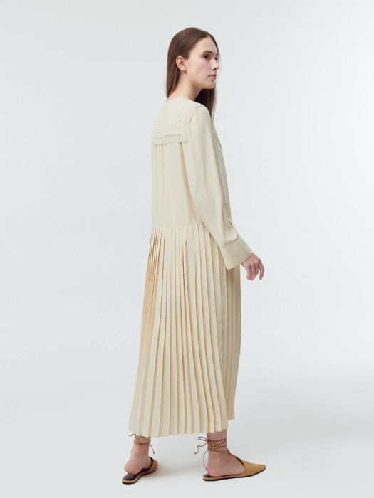 LONG PLEATS DRESS_LIGHT BEIGE