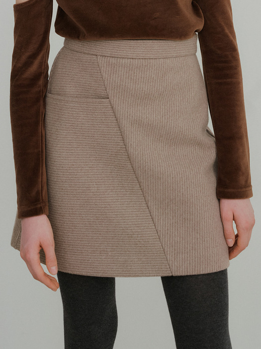 monts 1407 diagonal cutted mini skirt (mocha)