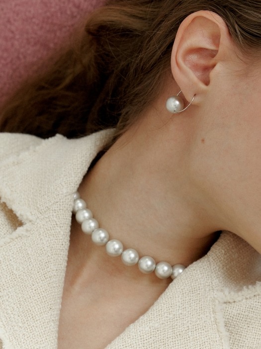 Soft Silver Pearl Necklace