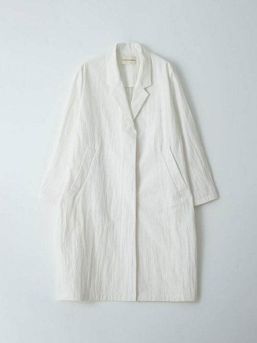 Single Long Coat / White