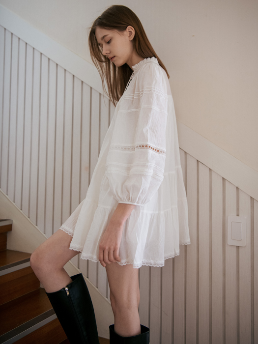 WED_Pure white lace dress