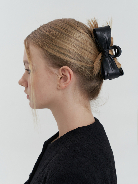 leather double ribbon hair claw