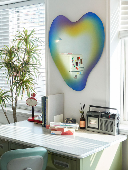 [세이투셰]Liquified Gradient Mirror (Blue) [W CONCEPT]