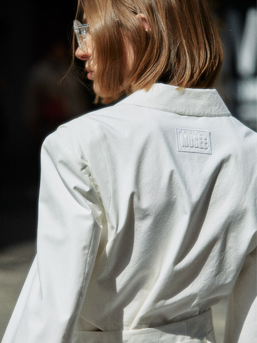 PALAIS Button Detail Tailored Cropped Jacket_Off White