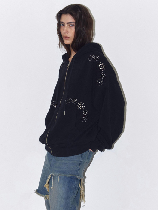 ORNAMENT STUDDED HOODIE_ONZI_EDITION, BLACK