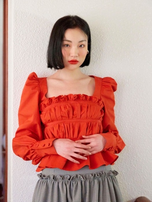 Pleats taped blouse (Red)