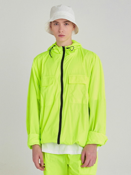 LIGHT WEIGHT ZIP-UP WINDBREAKER_SAND