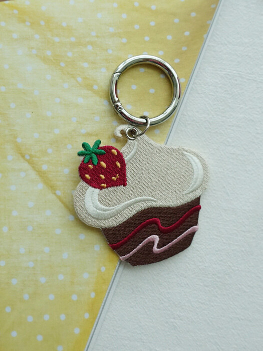 ENJOY KEYRING CUPCAKE