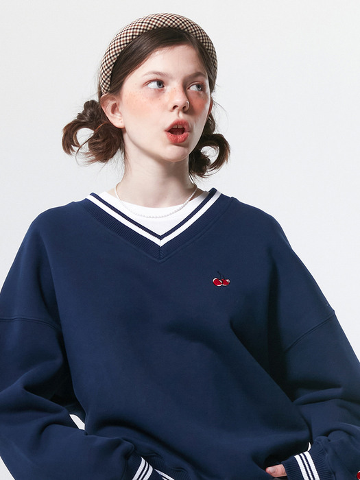 KIRSH키르시]SMALL CHERRY V-NECK SWEATSHIRT KS [NAVY]