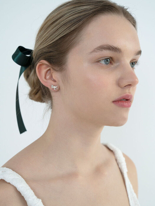 baroque shell earring