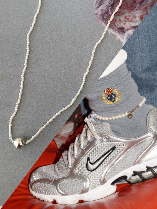 The pearl and silver ball necklace + The pearl anklet