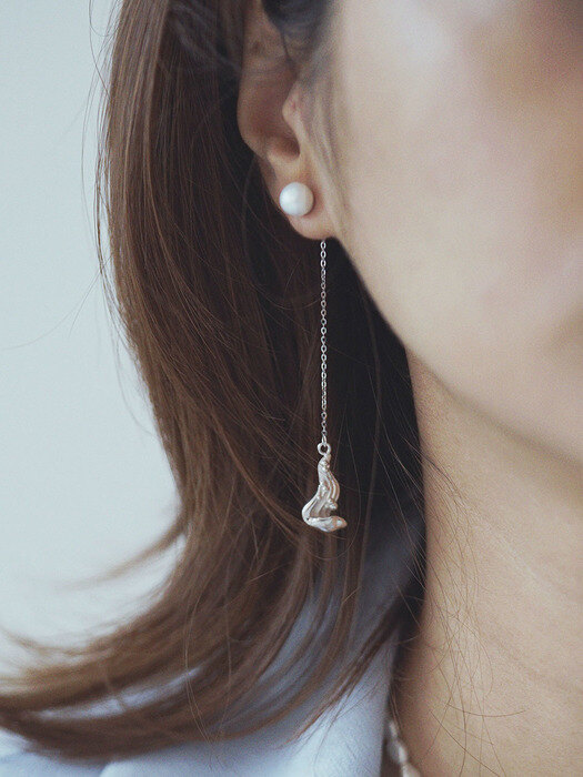 Wave of Waves Earring 04