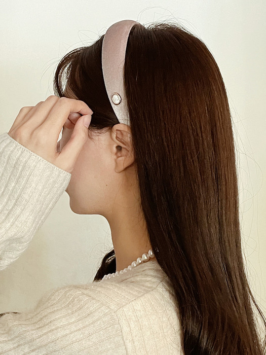 Vintage Mood Cameo Velvet HairBand [VintageBeige]