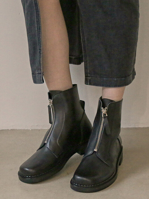 1570 Adelinda Ankle Boots-2color