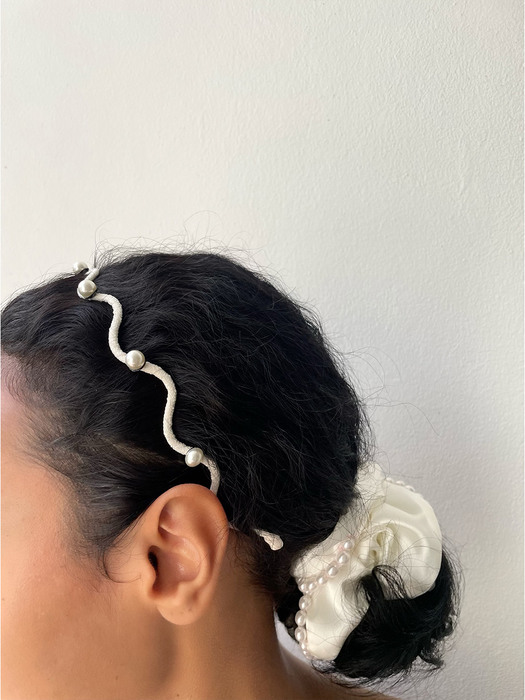 Ariel Wave Pearl Hairband