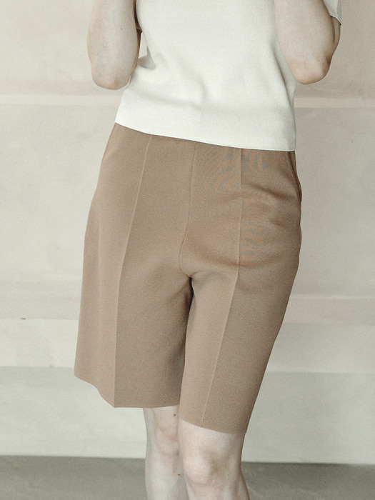 Relaxed Fit Shorts Beige