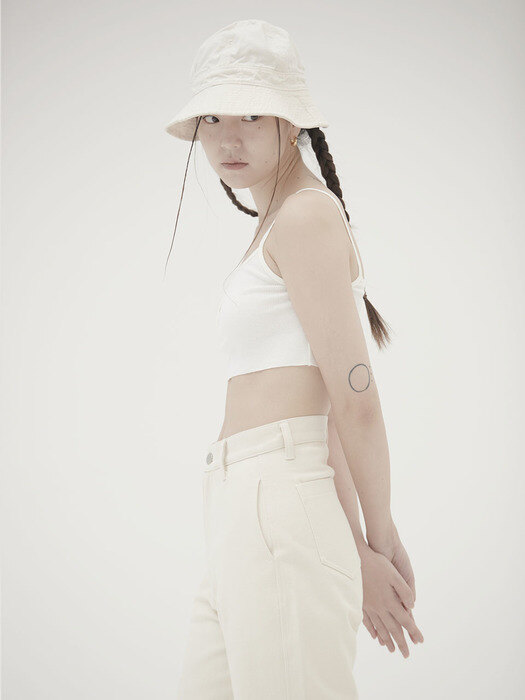 HIGHWAIST TAPERED FIT PANTS IVORY