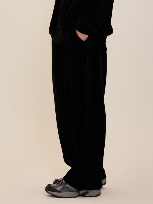 CB CORDUROY WIDE PANTS (BLACK)