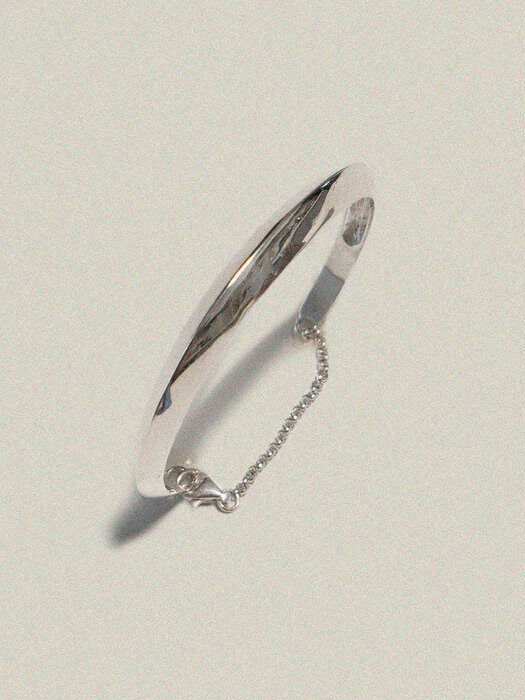 Form Bangle Bracelet