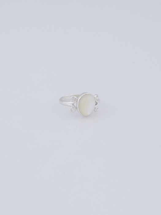 mother of pearl chiffon ring