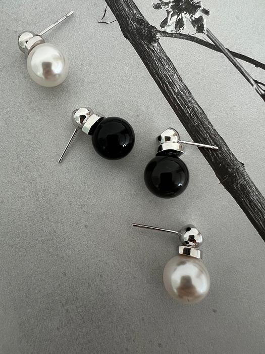 moon Onyx earrings 10mm