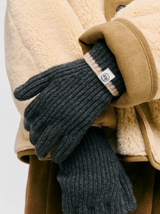 line knit gloves - charcoal