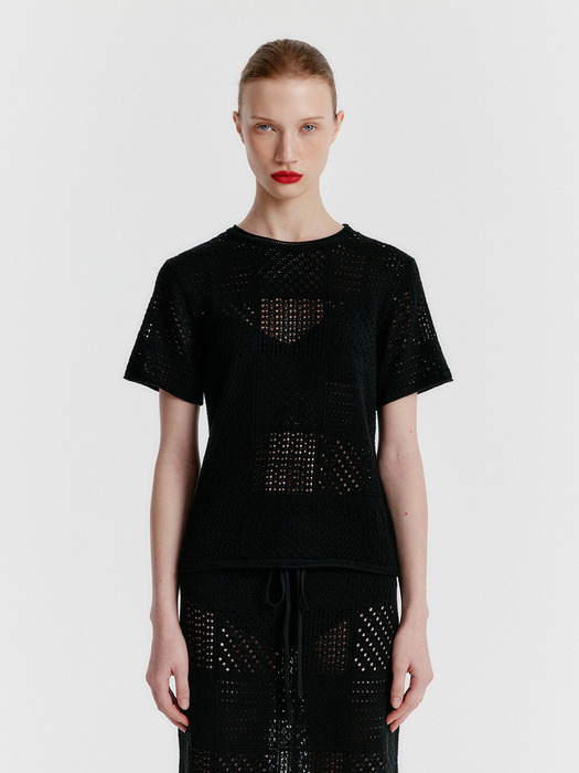 YIZU Panelled Lace Knit T-shirt - Black