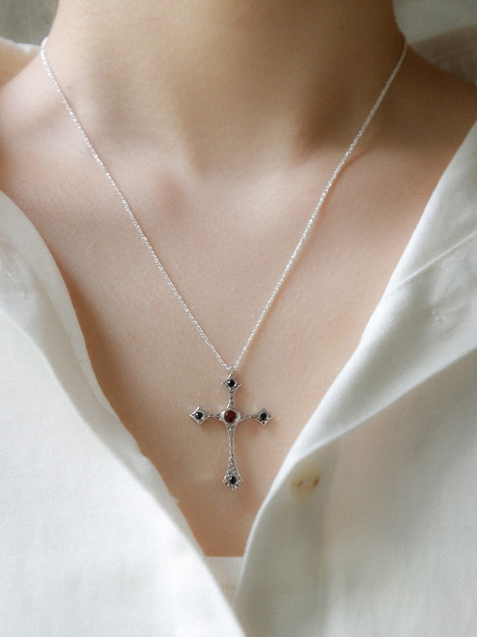 Garnet Cross Silver Necklace N01158