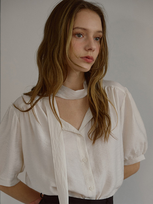 Adell Soft Tie Blouse [Ivory]