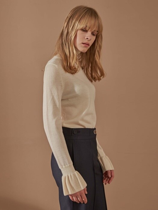 MAGAN_FLARE CUFFS HALF TURTLE NECK PULLOVER (IVORY) by MAG&LOGAN