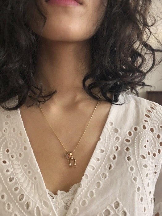 Horseshoe necklace (Gold)