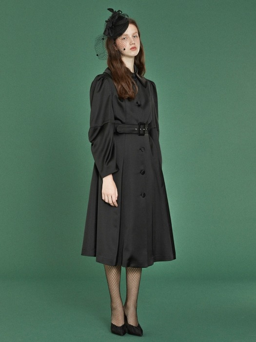 Elbow Shirring Coat Dress _ Black