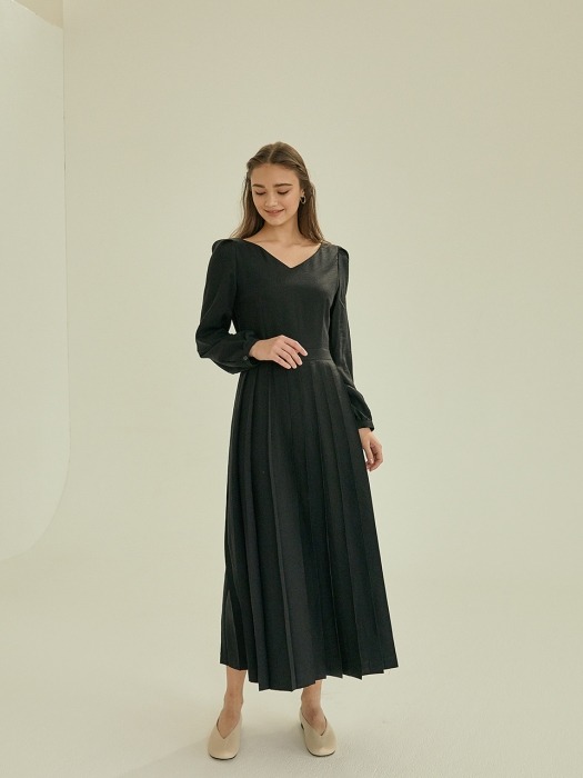 pure pleats long ops[black]