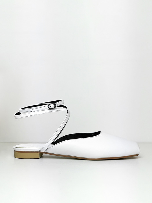 Ballet Toe Ankle Strap Flats | White