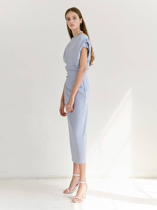 [미전시]ATHENA Asymmetric sleeve dress (Light Cornflower Blue)
