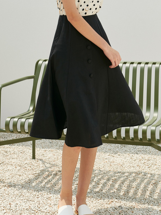 AMR1088 flare skirt (black)