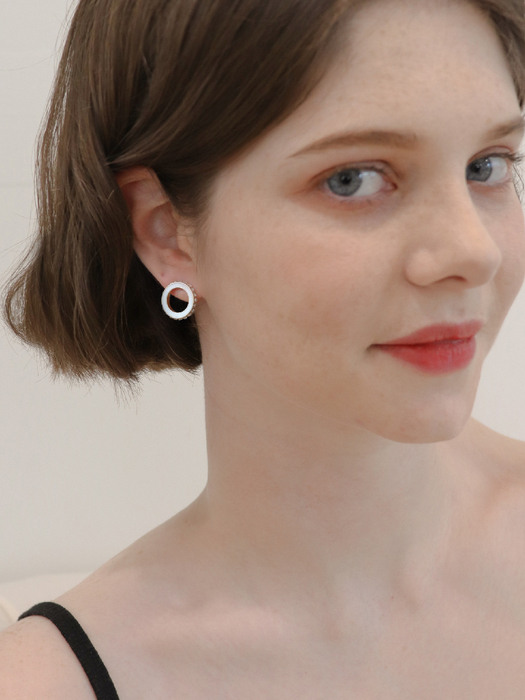 Bonbon Round Sparkle Earrings