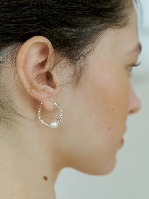 Mini Hematite & Pearl Ring Earrings