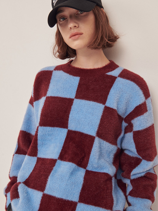 [TC21AWKN11BLWN] FEATHER CHESS KNIT TOP [BLUE&WINE]