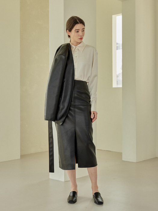 Kelly H-line slit leather skirts_BLACK